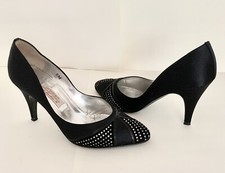 VINTAGE BLACK PUMPS SATIN  RHINESTONES 3.5" HEELS SIZE 6 M MADE IN ITALY