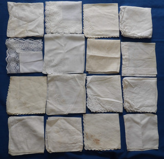16 Vintage White Linen Handkerchiefs Lace Embroidered Wedding Hankies Cutter Lot