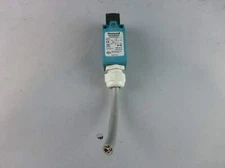 *Lot of 3* Honeywell GLLA01A2Y Micro Switch NPT 1/2"