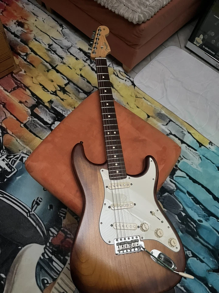 Fender Stratocaster USA gebraucht mit Koffer - Bild 3 von 4