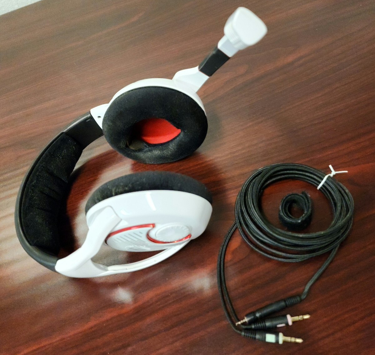 ULTRA RARE Sennheiser GAME ONE Gaming Headset - White | eBay ULTRA RARE Sennheiser GAME ONE Gaming Headset - White | eBay