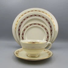 Lenox China PINEHURST - MAROON Service for Four - 20pc Set