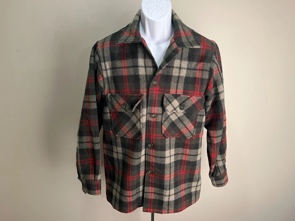 Vintage 60s 70s Woolrich Men's green and red plaid wool Flannel Jacket 40 M - Image 2 of 4