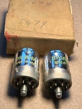 NOS ELECTRON Tube Sylvania 5679