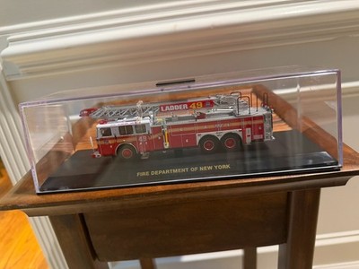 Code 3 #12851 Seagrave FDNY Rear Mount Yankees Ladder 49