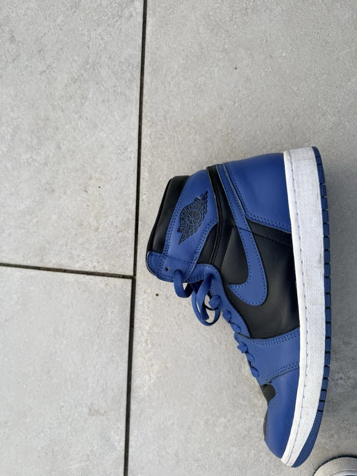 Nike Air Jordan 1 Retro High OG Dark Marina Blue Size UK 9 / US 10 / EU 44, photo 2 of 5