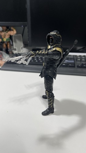 Marvel Legends Ronin Avengers Endgame - Picture 2 of 4