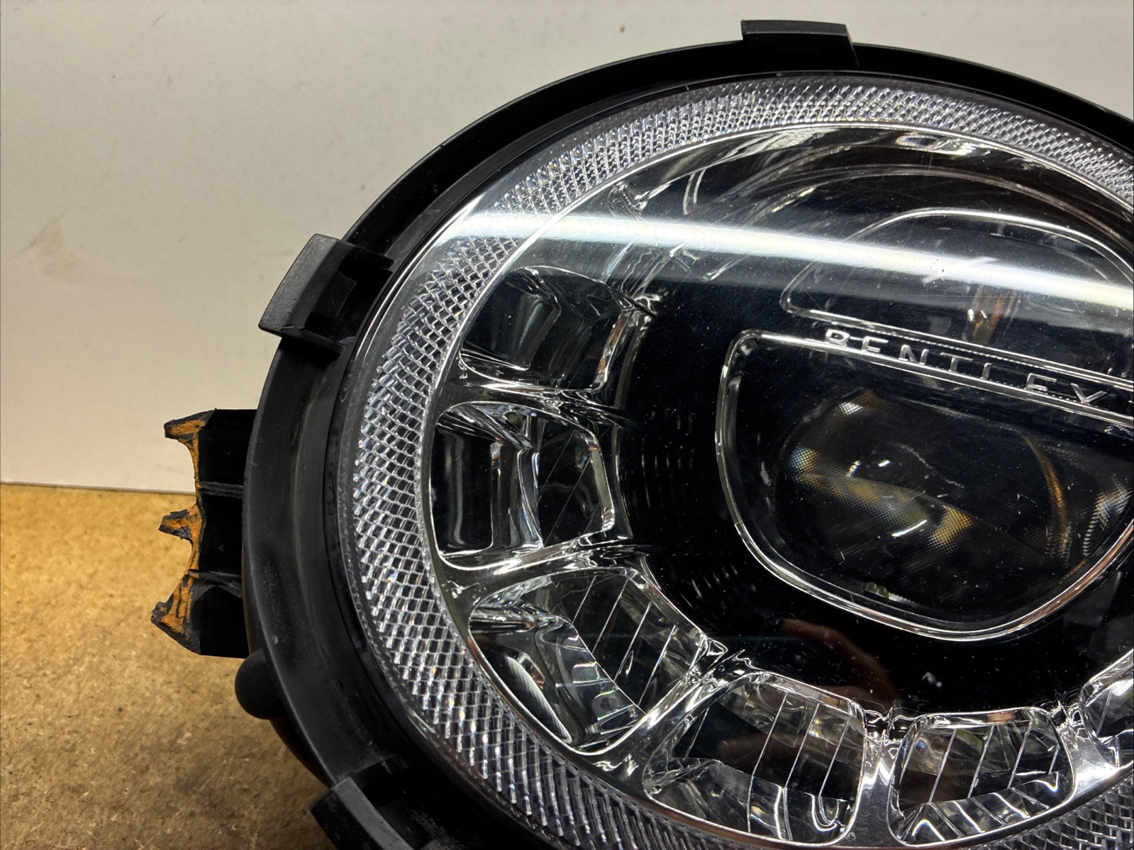 2017 2020 Bentley Bentayga Left LH Side  Headlight Used OEM 36A.941.005.H