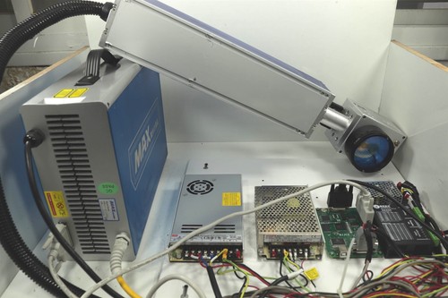 MAX Fiber Laser Graving w/ Controller & Laser Source MFP-20L-C2NN4 - Picture 2 of 13