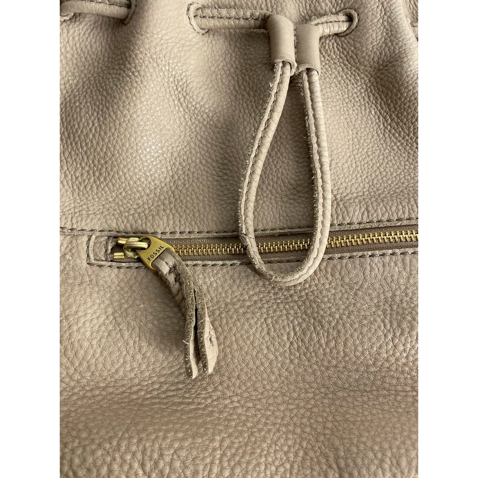 Fossil Vickery Drawstring Bag Light Tan Shoulder Crossbody Bag Bucket Leather - Image 3 of 4