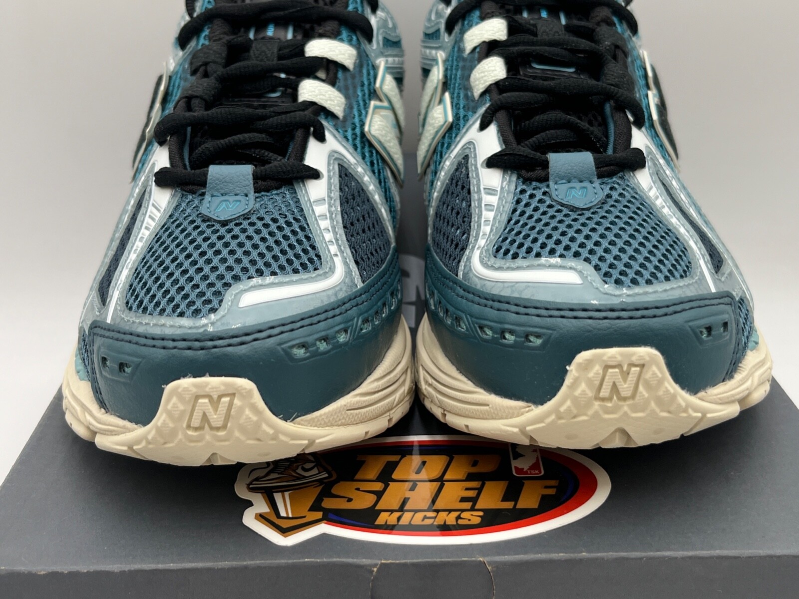 DS New Balance Footpatrol 1906R X-Ray Size 9 Authentic Rare Runner Trainer OG image 3