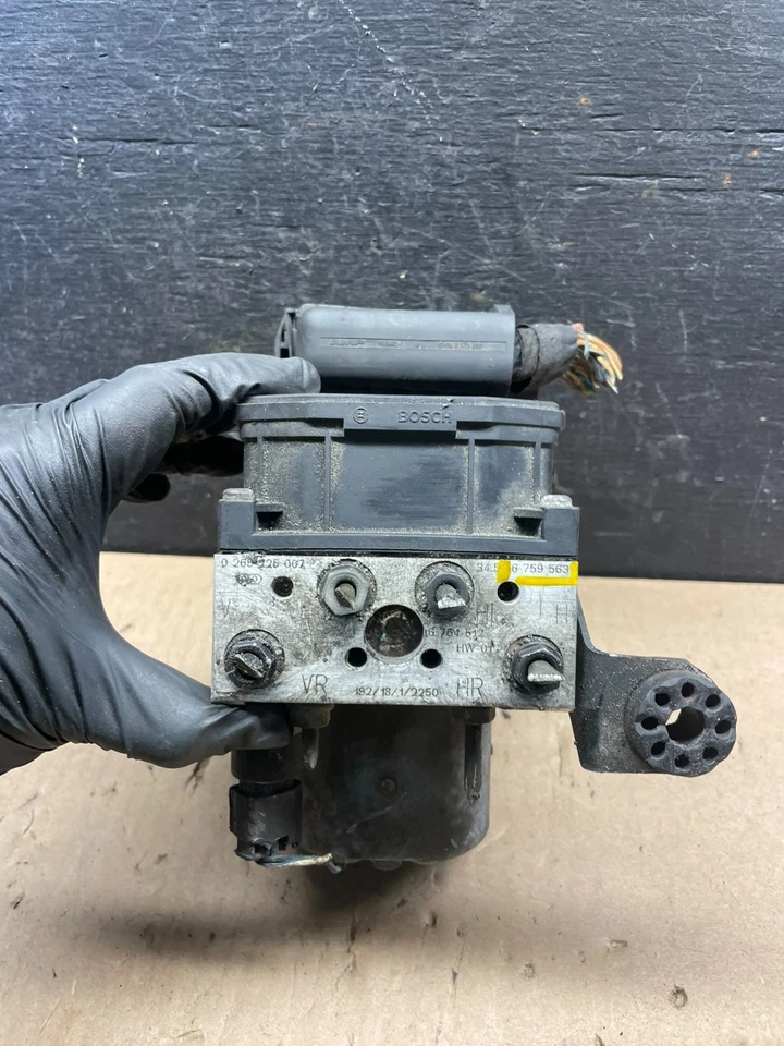 Bomba de freno antibloqueo BMW 745i 2002 ABS 6759563 S8027 DG Foto 3 de 4