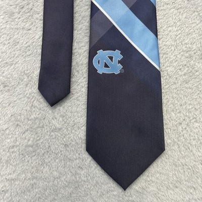 N.C Tarheels Eagles Wings Blue Design Men s Necktie 3.5x 58  100% Polyester 