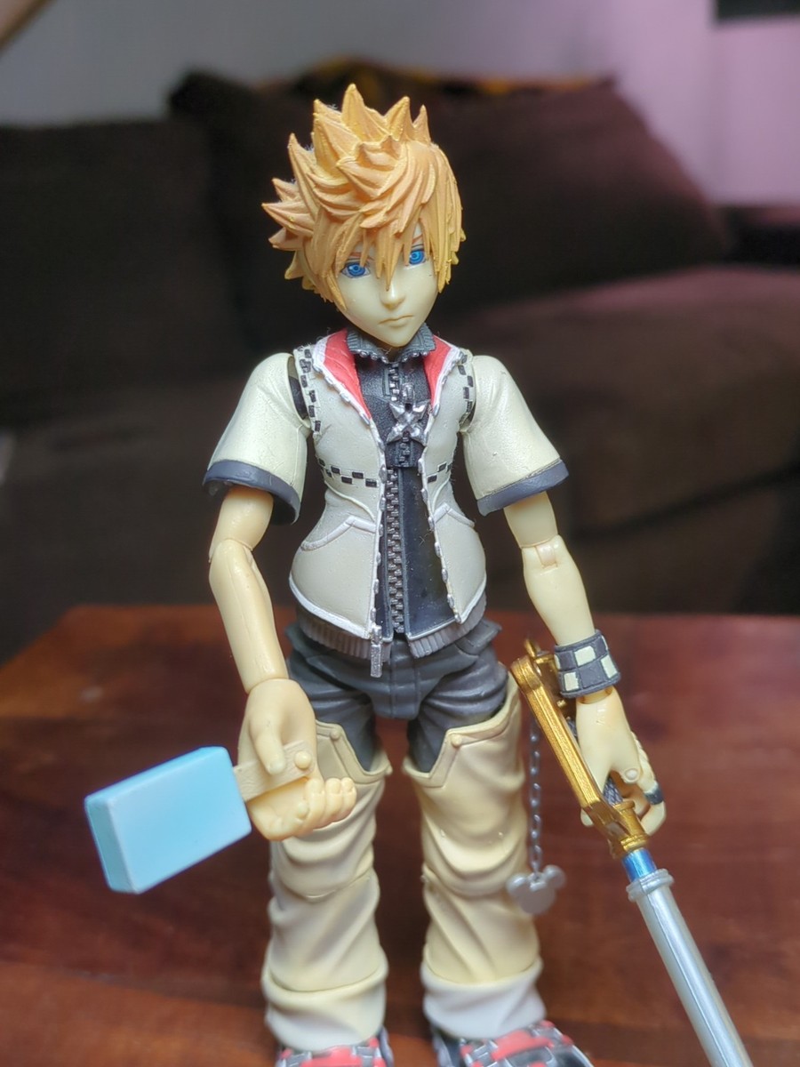 Play Arts Roxas Square Enix Kingdom Hearts II Action Figure With