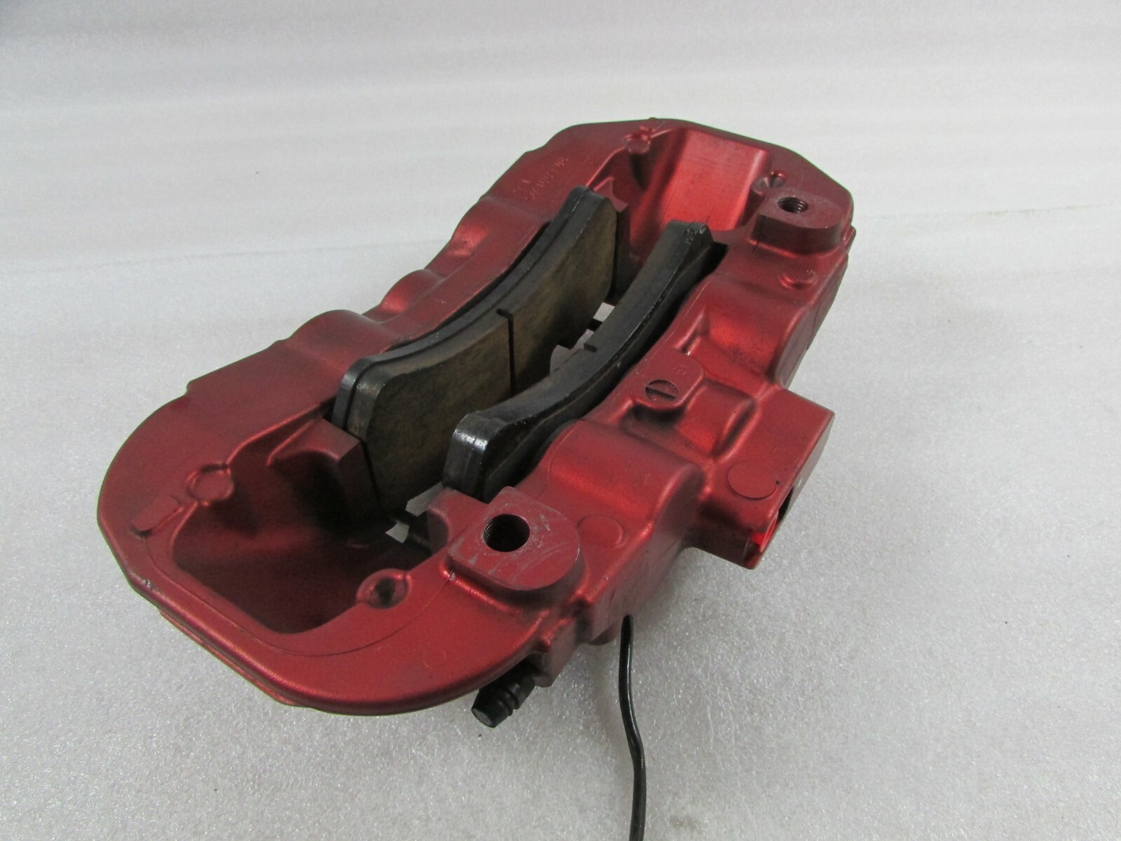 Maserati Granturismo, LH, Left Front Brake Caliper, Ruby Red, Used, P/N 82102605