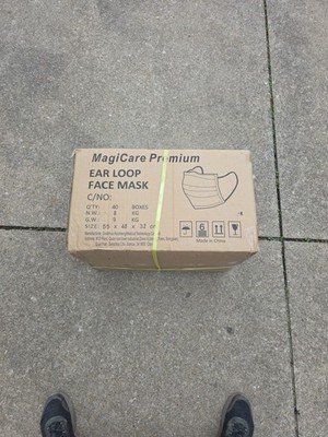 (Lot of 2,000) *NEW* MAGICARE MSK099MGCP-BX - Ear Loop 3-Ply Face Masks