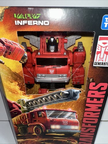 Transformers Guerra Per Cybertron Regno Inferno Classe Voyager - Foto 2 di 11