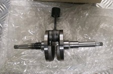 Peugeot 50 cc Scooter Crankshaft PE757149 761719 / 768174 New Genuine Peugeot