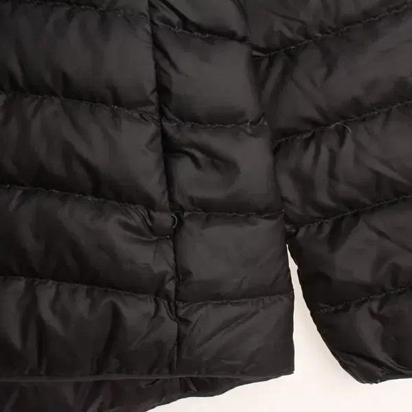 The North Face Women's Lightweight Down Puffer Jacket thumbnail 4