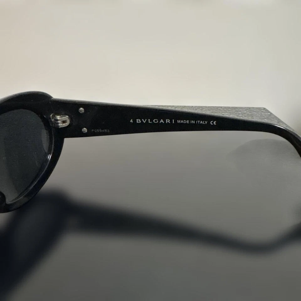 GAFAS DE SOL USADAS BVLGARI NEGRAS OVERSIZE Foto 4 de 4