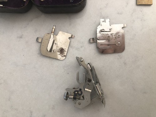 Vintage Rotary Greist Sewing Machine Attachments With Metal Box - FREE SHIPPING - Bild 6 von 10