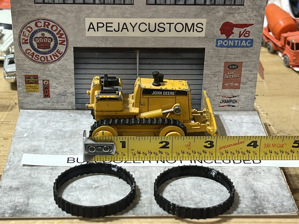 Ertl John Deere Bulldozer (TRACKS ONLY) - Image 2 of 3