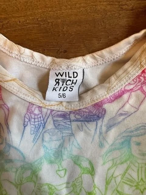 Vestido giratorio Wild Rich Kids Disney Star Wars/Capitán América talla 5/6 Foto 3 de 4