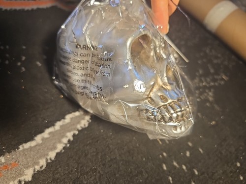Bleeding Skull Candle Gothic Halloween Decor Silver 4 in x 4 in New - Picture 3 of 5