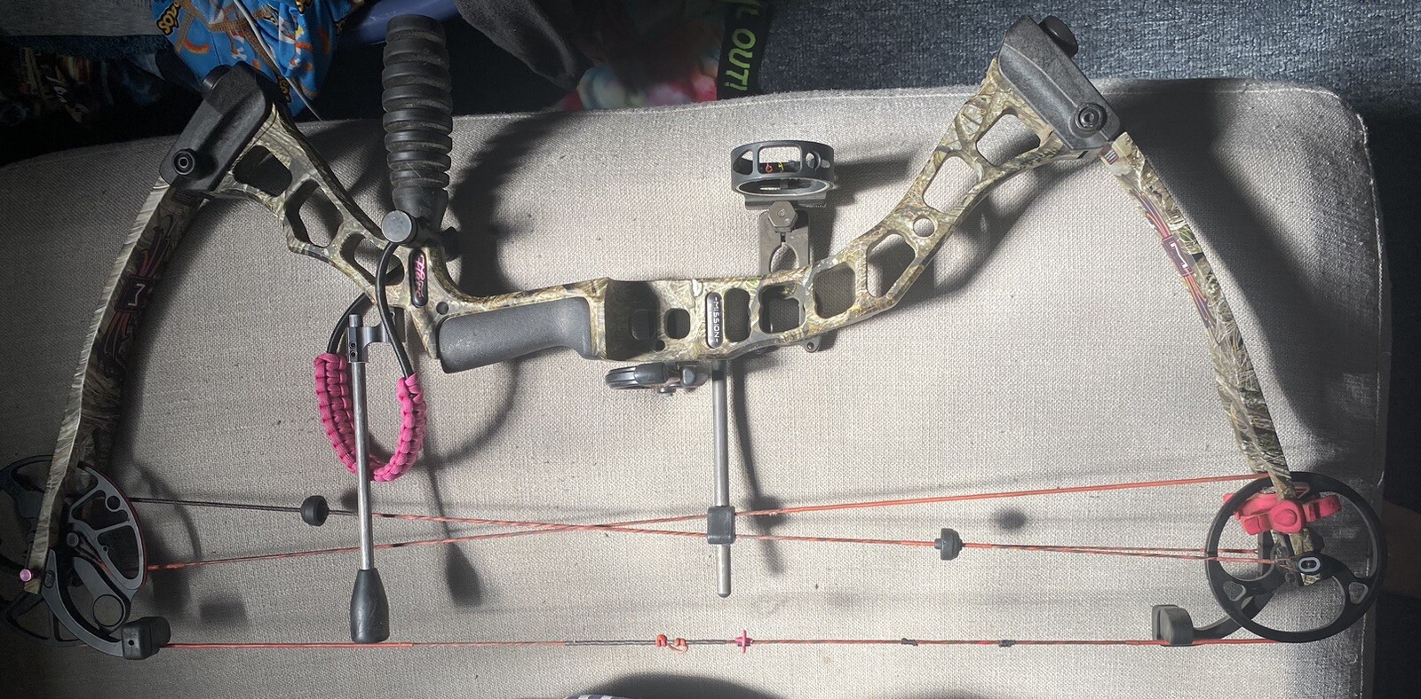 Mathews Mission Flare Compound Bow 40lb eBay