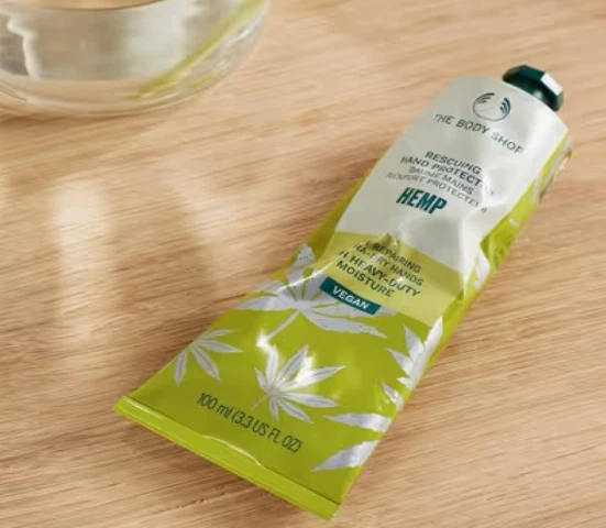 THE BODY SHOP Hemp Hand Protector- 100ML (3.3 US FL OZ) - Image 3 of 3