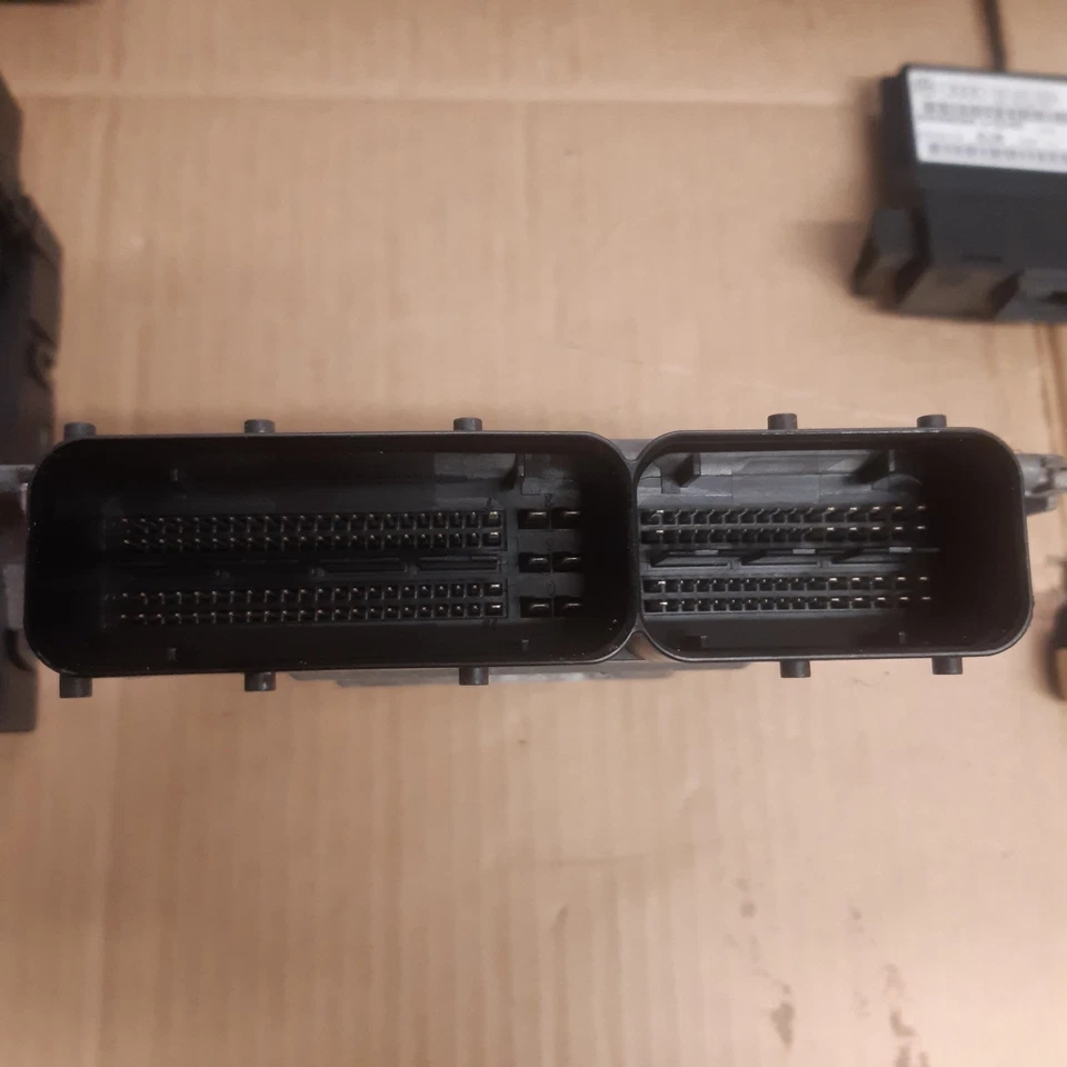 VOLKSWAGEN VW GOLF MK6 2.0TDI (BMN) ECU LOCK KIT SET 03G906018FC    (UP) - Image 4 of 4