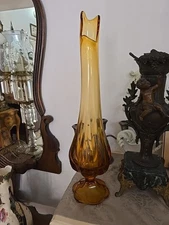 Vintage L.E Smith Swung Vase Dark Amber Hand Blown Glass 19in Tall