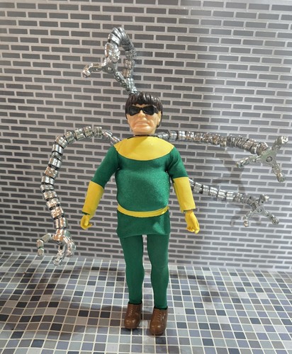 8-inch Custom Mego Doctor Octopus. Free Shipping - Bild 2 von 3