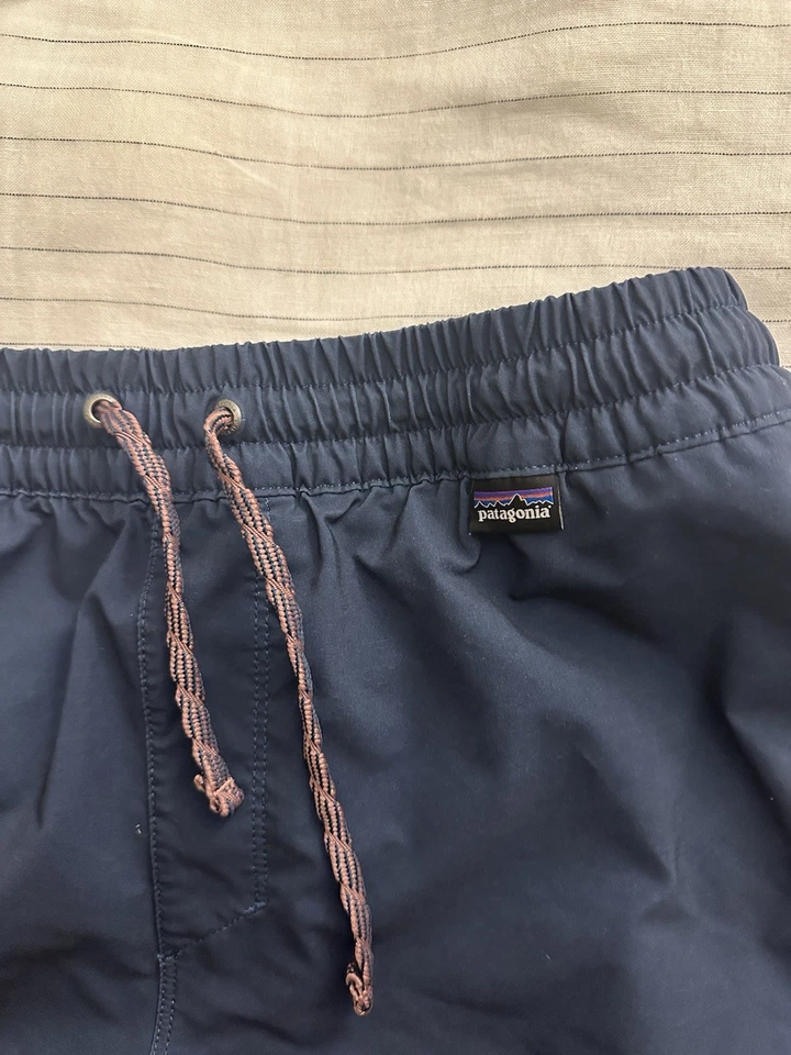 Pantalones cortos de voleibol Patagonia Hydropeak para hombre, medianos 6" Foto 4 de 4