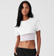 Alo Yoga “Made You Look” Cropped White Short Sleeve Mesh Tee Women’s Size Small