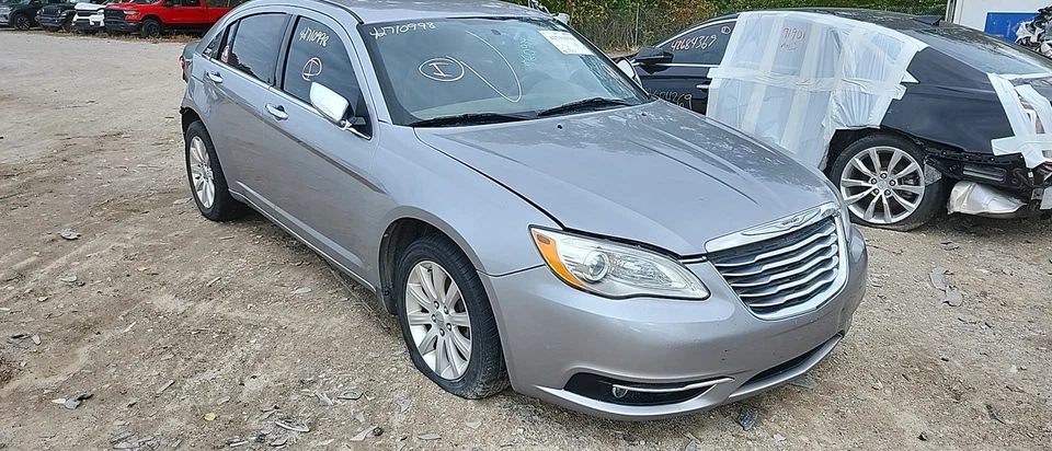 2013 Chrysler 200 3.6L Engine Motor OEM 98K Miles - LKQ438002315 - Изображение 2 из 4