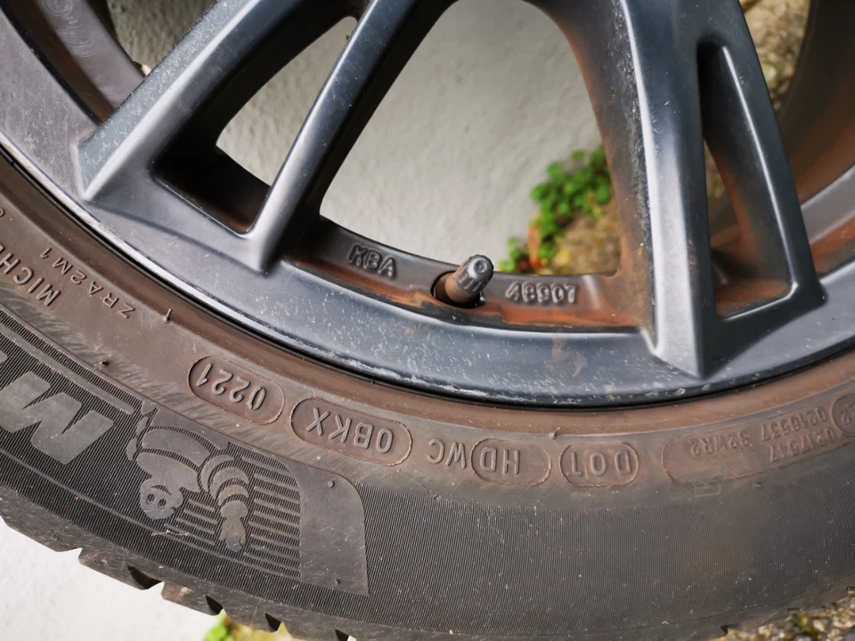 Original Seat Leon Felgen KBA 48907 6.5JX16H mit Bridgestone und Michelin Reifen - Bild 3 von 4