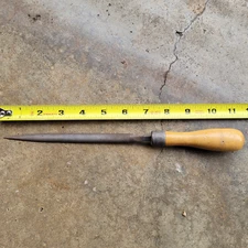 Swiss Made Jewelers Half Round File Cut #4 With Handle