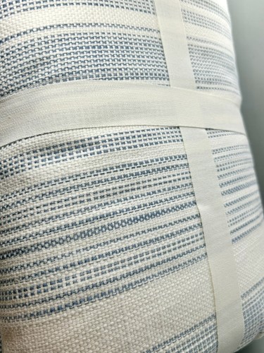 NUOVO Copripiumino Completo/Regina Pottery Barn Biancospino Rigato Cotone Slub, Blu Bianco - Foto 6 di 10