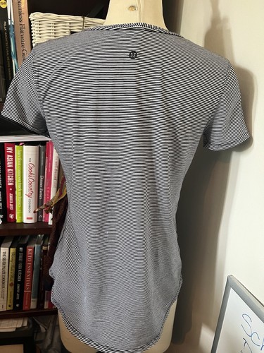 Camisa manga corta Lululemon blanco y negro a rayas para mujer mezcla de algodón M 8 - Imagen 4 de 4