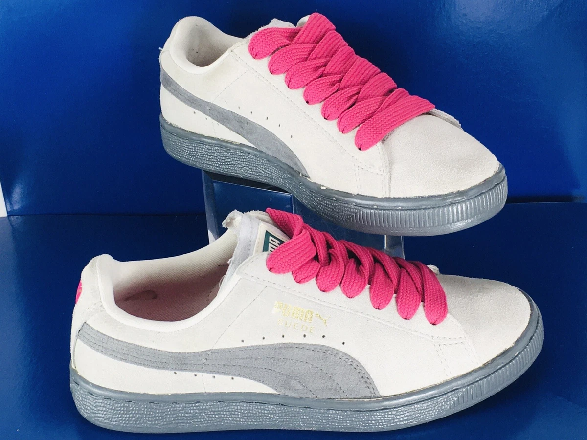 grey puma tennis shoes