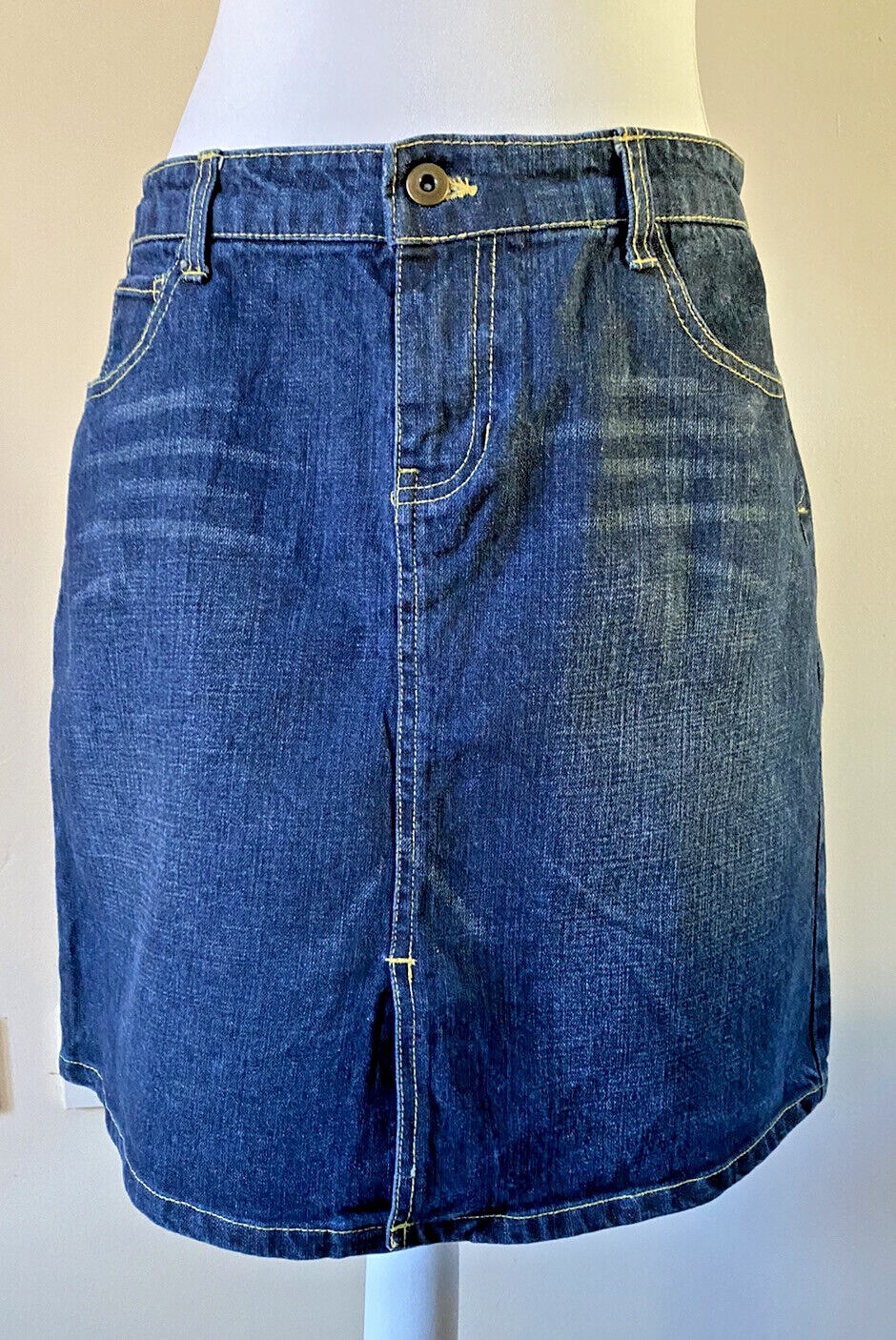 Foto 1 di 4
