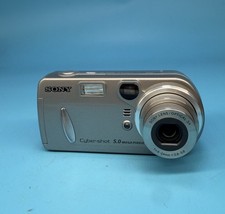 Sony Cyber-shot DSC-P92 5.0MP Digital Camera, Silver - Tested