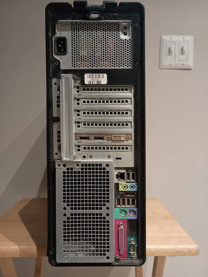 DELL Precision T3500 Computer  Intel Xeon 2.93Ghz /256GB HD/8 GB RAM/ Quadro 580 - Image 4 of 4