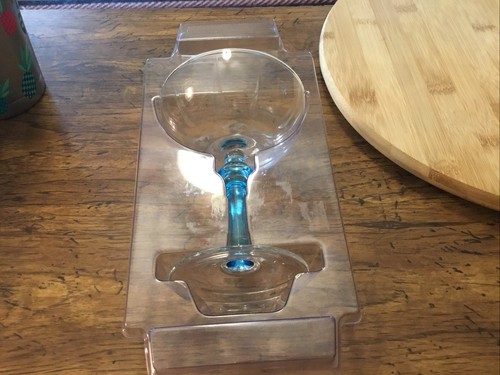Bombay Sapphire Gin Ballon Stielglas Azurblau Coupe Martini Cocktail - Bild 7 von 8