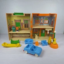 Vintage 1984 Playskool Sesame Street Mr. Hooper's Store Playset w/ accessories