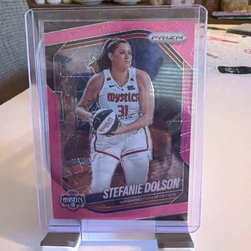 2025 Panini WNBA Prizm Stefanie Dolson Pink Velocity /79