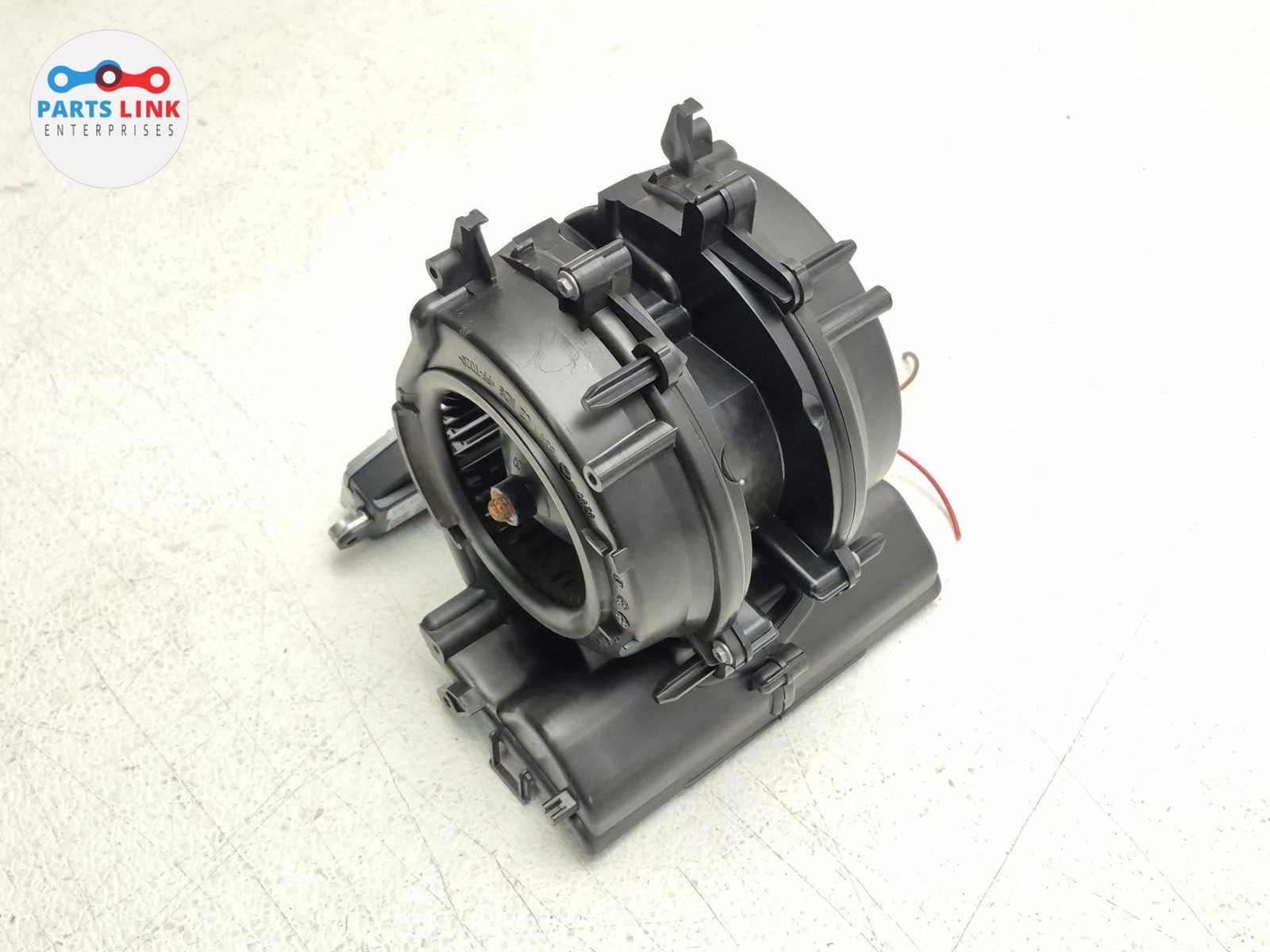 2016-20 BENTLEY BENTAYGA REAR AC BLOWER MOTOR AIR HEATER FAN MODULE ASSEMBLY 636