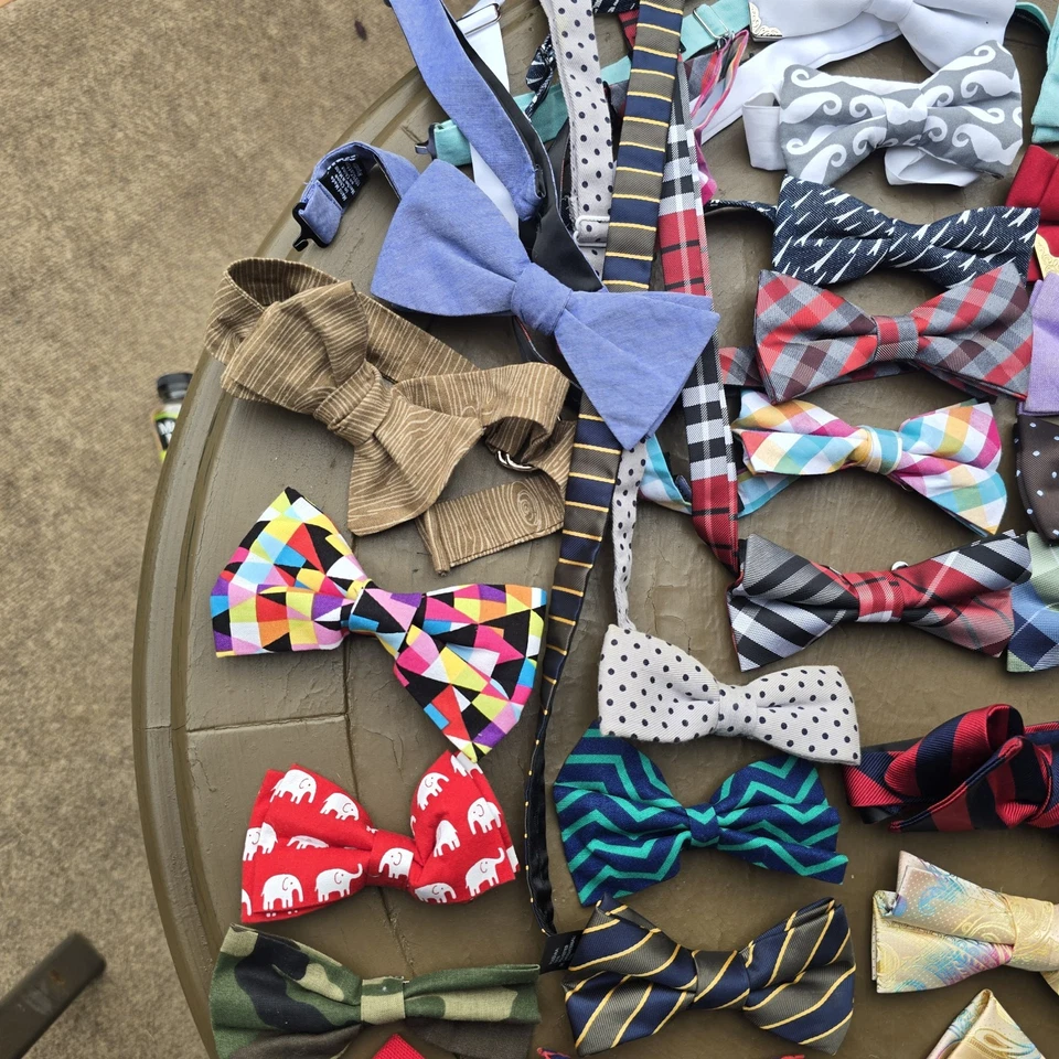 Lot of 28 Rare Vintage Assorted Brands Self-Tie & Clip-On Custom Silk Bow Ties - Image 3 of 4