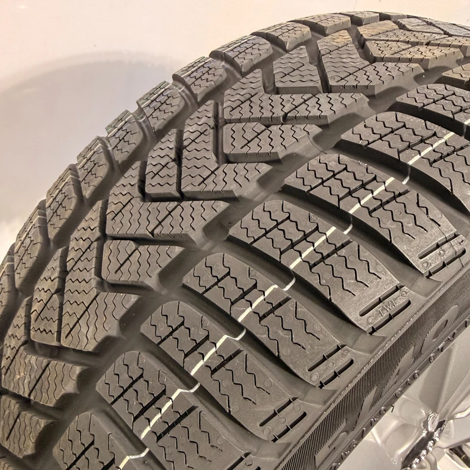 Neuw  8mm Audi A4 / S4 8W B9 18 Zoll Winterräder Winterkompletträder 245/40 - Bild 2 von 4